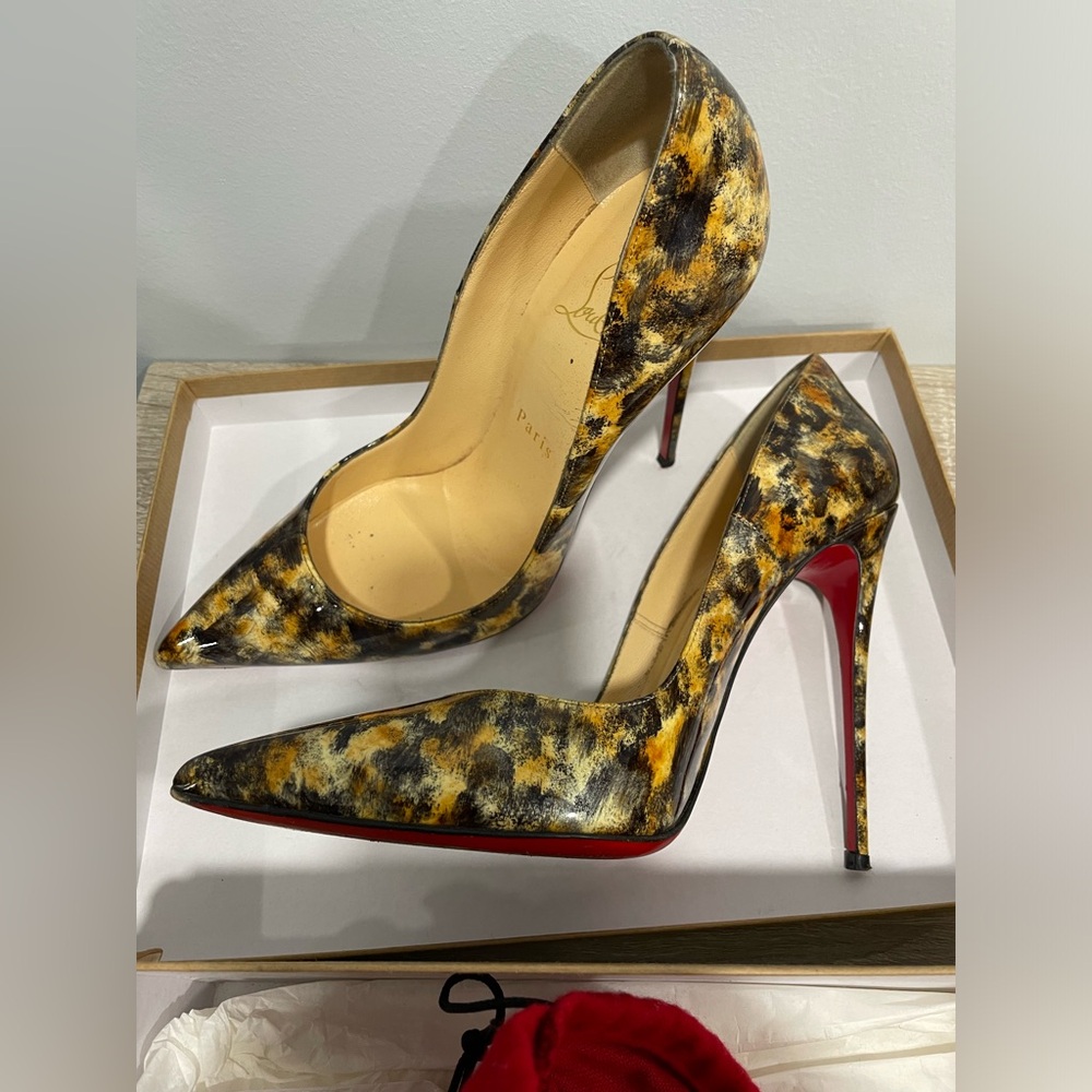 Authentic Christin Louboutin